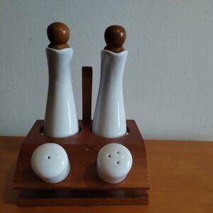 Ceramic oil vinegar salt and pepper set wooden stan